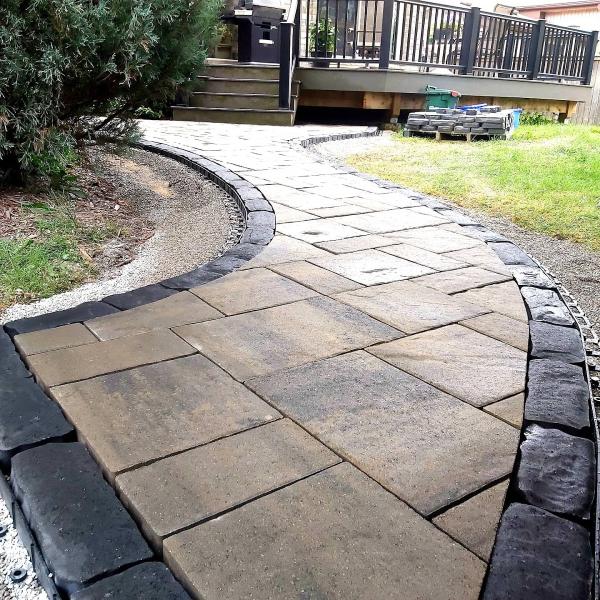 Smooth Rock Hardscapes & Ponds