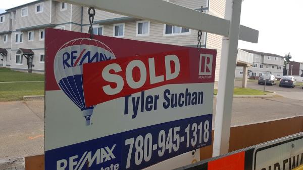 Re/Max River City: Tyler Suchan