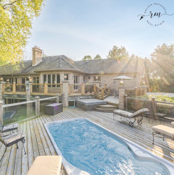 Raluca Mackenzie Real Estate