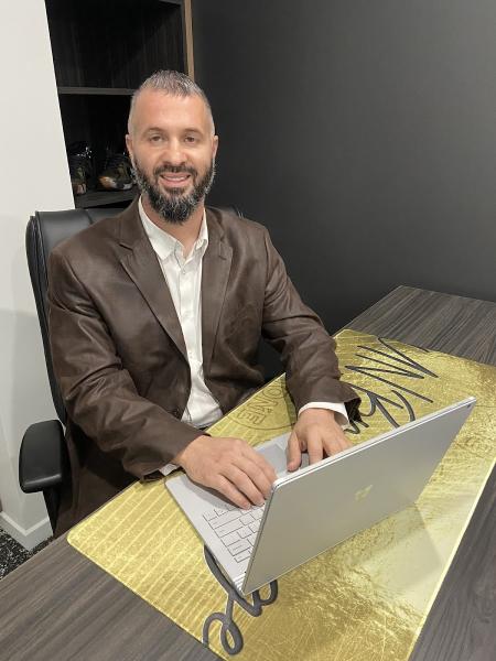 Realty ONE Group Iconic