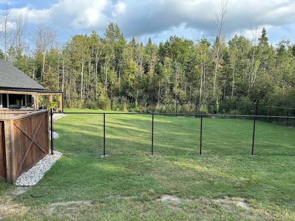 Sekuru Fences Ottawa
