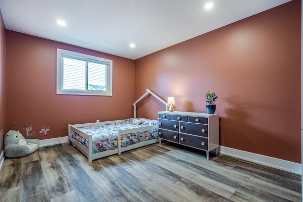 The Sarah Khan Real Estate Group