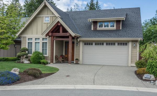 Hank's Gutters & Exteriors Inc.