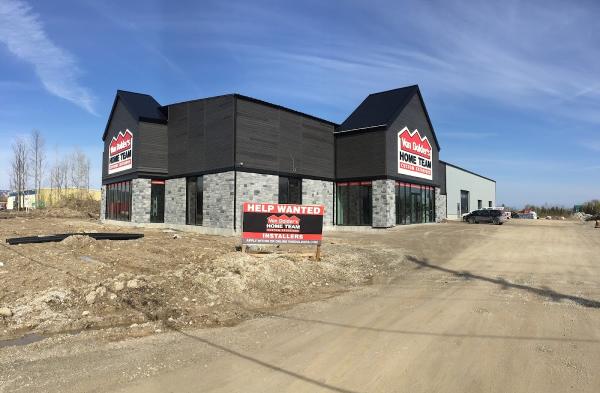Van Dolder's Custom Exteriors – the Home Team