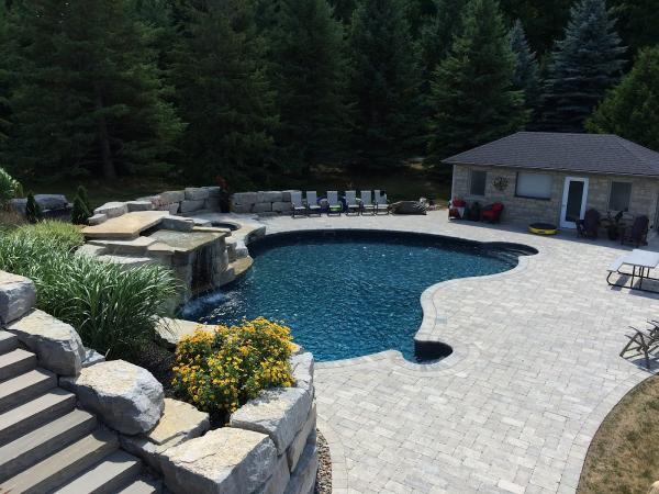 Custom Pools & Landscaping