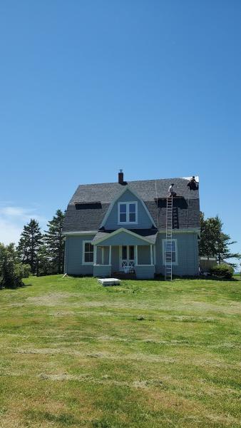 DLF Roofing PEI