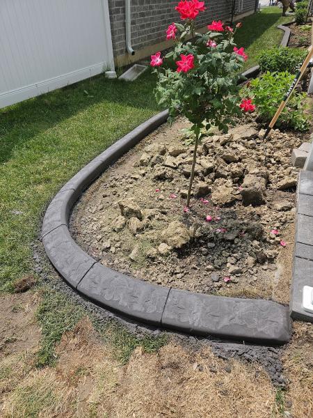 Extreme Curbing & Landscaping