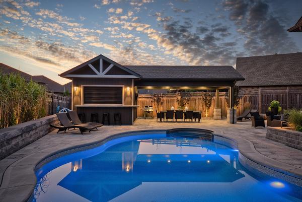 Dzigner Man & Associates / Bcin