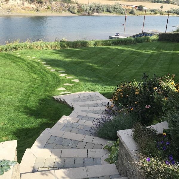 Lawn & Order Landscaping