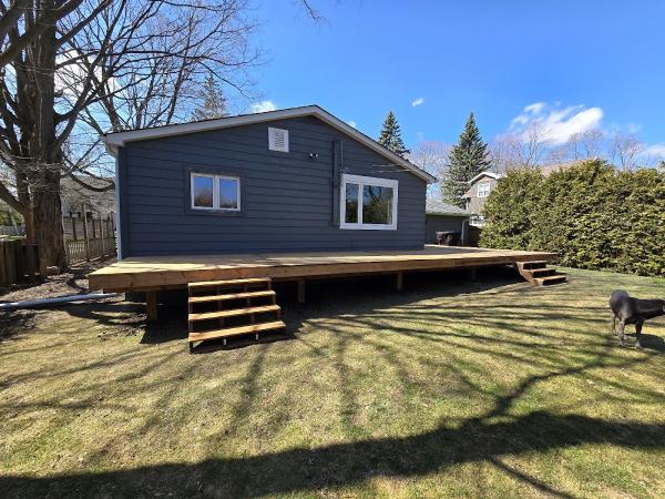 Hillside Fencing & Decks