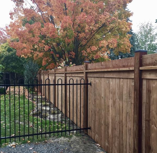 Hillside Fencing & Decks