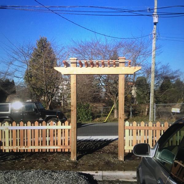 Mainland Fence and Gate