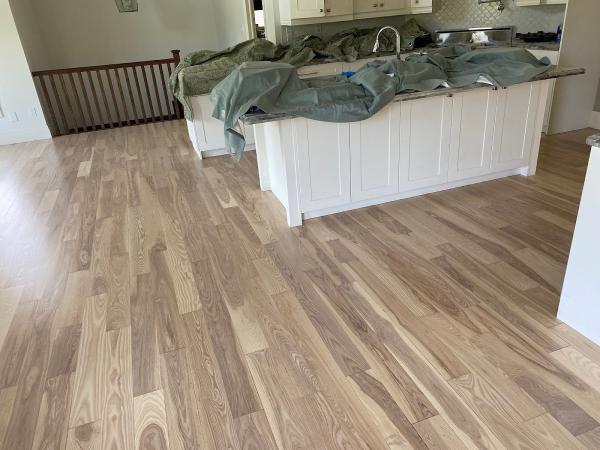 Tempo Hardwood Floors
