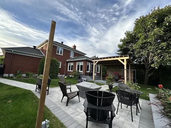 Quebec Patio