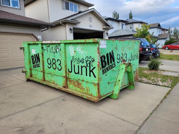 432 Yuck Garbage Removal and Bin Rental