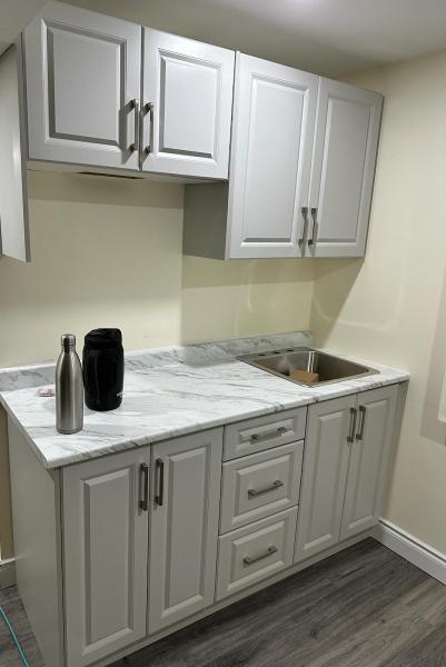 Brar Kitchen & Cabinets