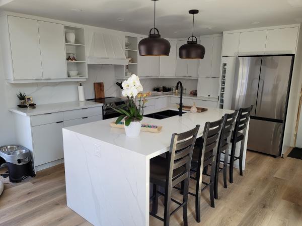 Brown's Custom Kitchens and Countertops