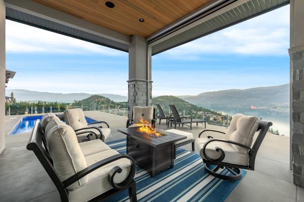 Re/Max Kelowna Stone Sisters Real Estate