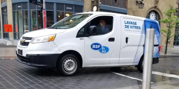 BSF Lavage De Vitres Inc