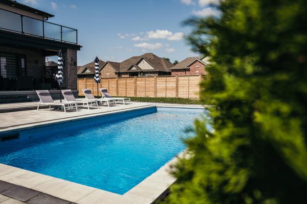 Boulder Design Pool & Landscaping