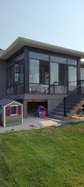 Canadian Factory Direct Sunrooms