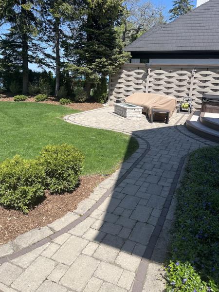 Lakeshore Lawn & Landscape Ltd