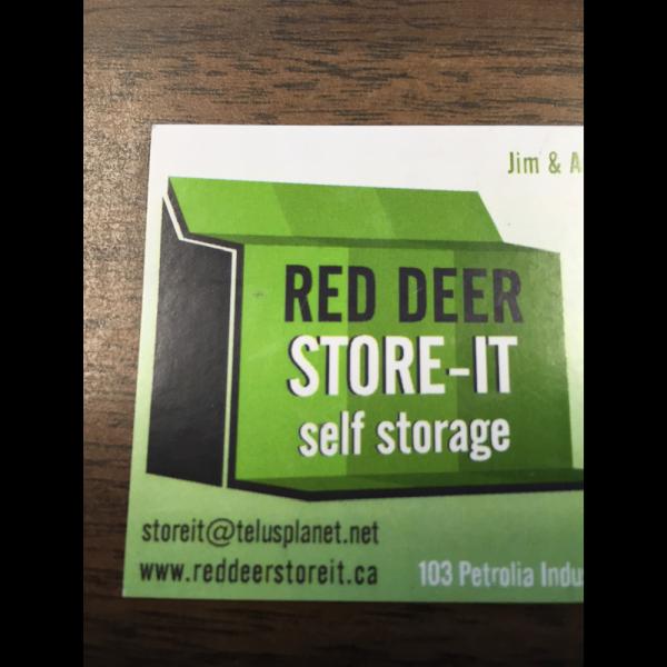 Red Deer Store-it