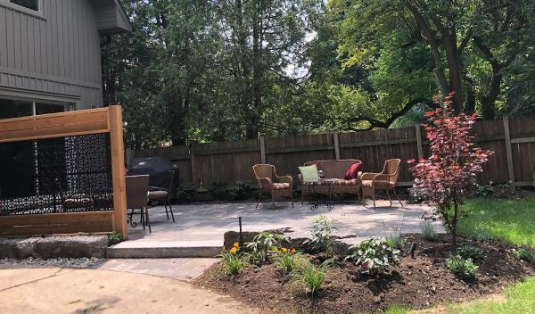 Red Bear Lawns & Landscaping Ltd.