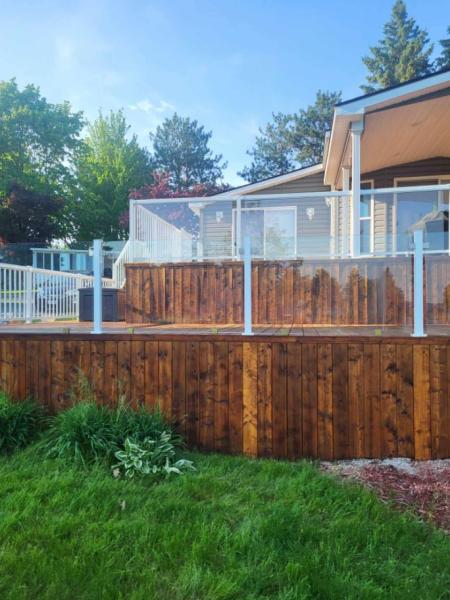 Professional Pride Pressure Wash and Deck Staining