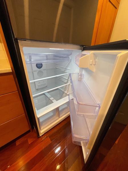 Maid 2 Shine Professional Cleaning Services