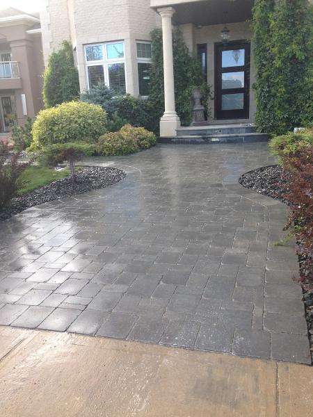 Regina Interlocking Paving Stone & Landscaping Co. Ltd