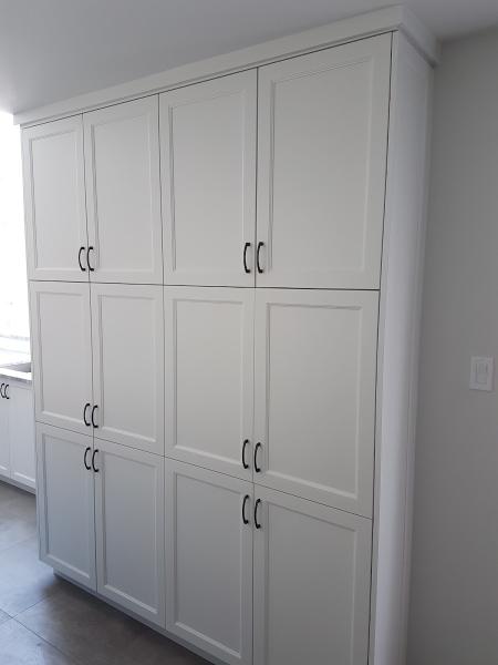 Living Oaks Cabinets & Furniture