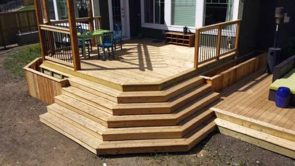 Calgary Fence & Deck Inc