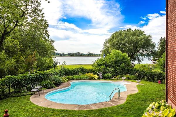 Sandra Maher Courtier Immobilier Re/Max Signature M.a.b.