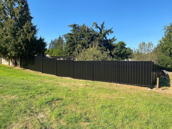 Top Notch Fence and Exterior