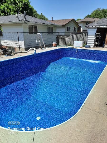 Dennis' Pool & Spa Service'