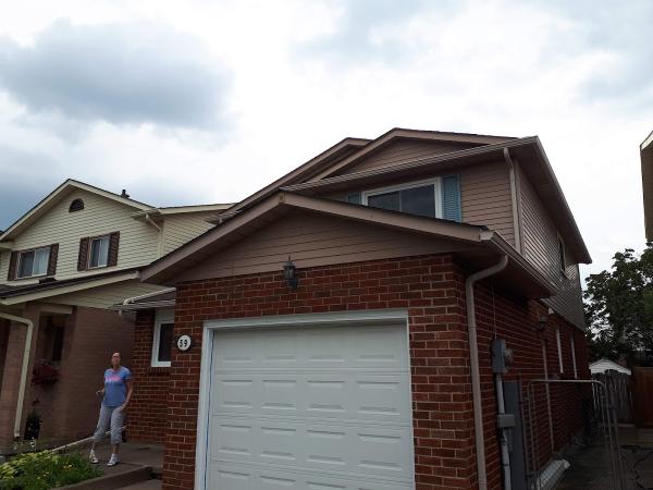 Custom Seamless Eavestrough Inc.