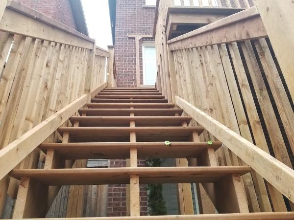 Deck Builder-Landscaper -Amaximum Construction