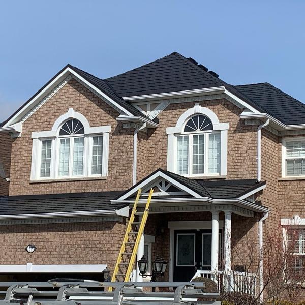 Canadian Roof Specialist