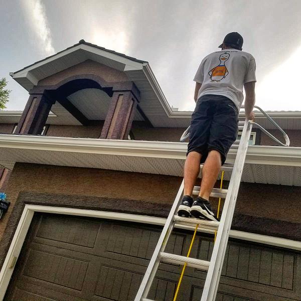 Winducks Gutter & Window Cleaning Calgary