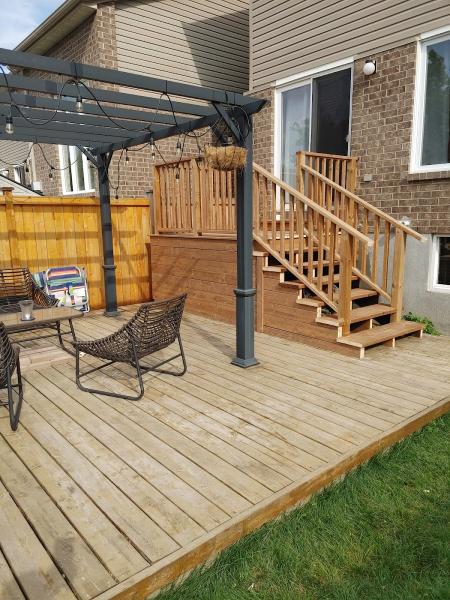 Well Done Carpentry Ottawa Deck & Fence