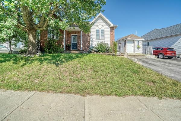 Marikim Laroche Re/Max