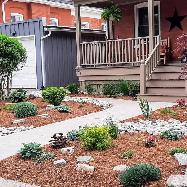 Helping Hands Garden Services