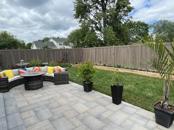 Hansen Landscaping Lawn and Gardens Ltd