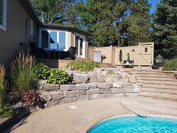 Hansen Landscaping Lawn and Gardens Ltd