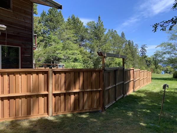 Rocky Point Fence & Deck