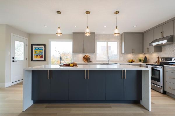 The Curtain Call Custom Interiors