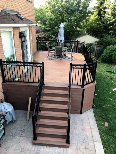 Canadian Choice Deck and Fence