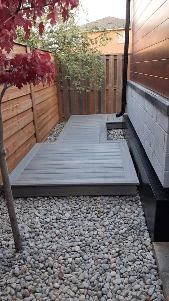 Canadian Choice Deck and Fence