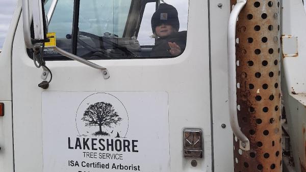 Lakeshore Tree Service